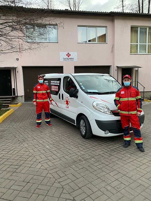 Галерея HelpTaxi — Фото перевозки лежачих больных и специализированного транспорта